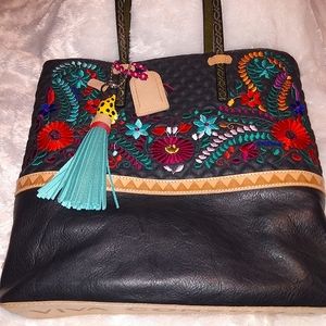 La Reina Consuela Tote